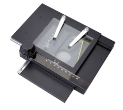 Predmetový stolík s jemnými pohybmi pre stereo-mikroskopy