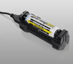 Armytek Handy C1 Pro Inteligentná nabíjačka